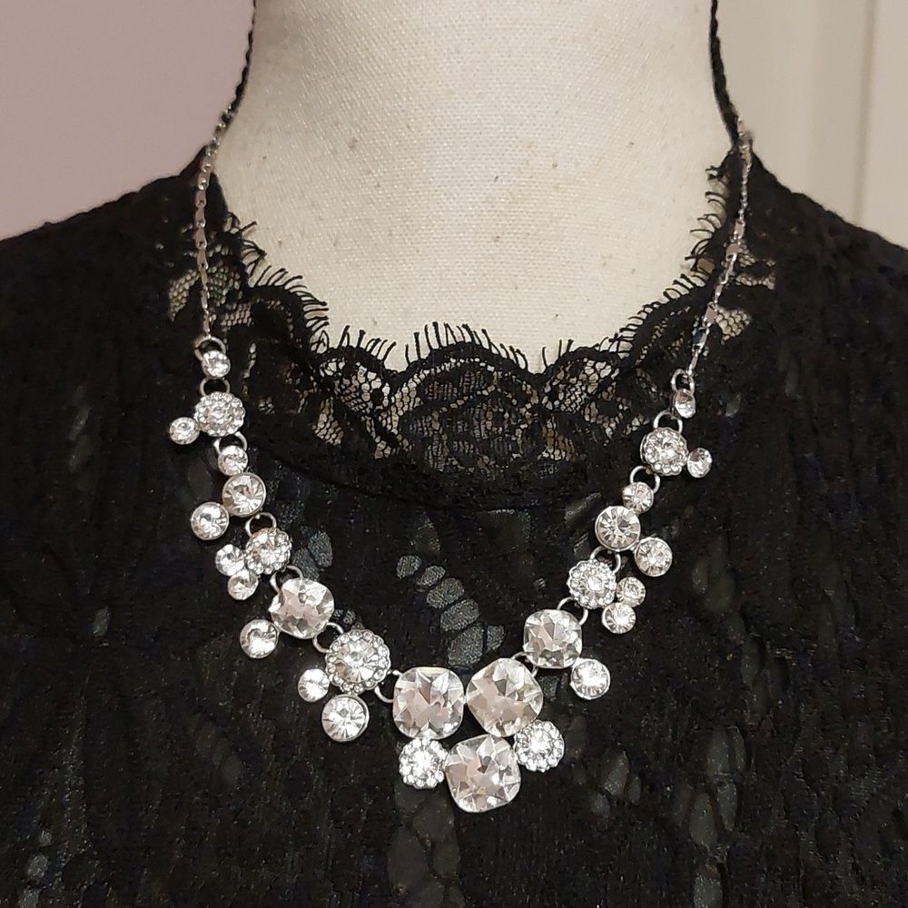 Sparkly Rhinestones Statement Necklace